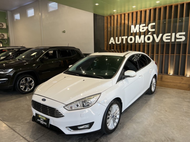focus 2.0 titanium fastback 16v flex 4p automatico 2016 caxias do sul