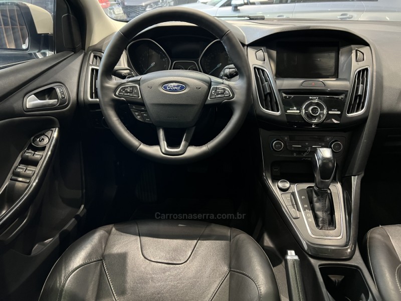 FOCUS 2.0 TITANIUM FASTBACK 16V FLEX 4P AUTOMÁTICO - 2016 - CAXIAS DO SUL