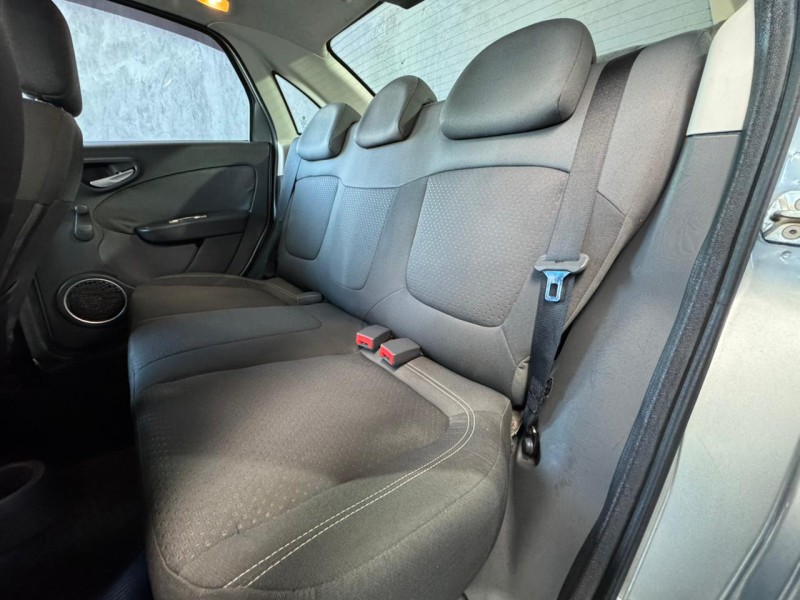 GRAND SIENA 1.4 MPI ATTRACTIVE 8V FLEX 4P MANUAL - 2013 - CAXIAS DO SUL