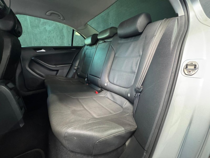 JETTA 2.0 COMFORTLINE FLEX 4P TIPTRONIC - 2012 - CAXIAS DO SUL