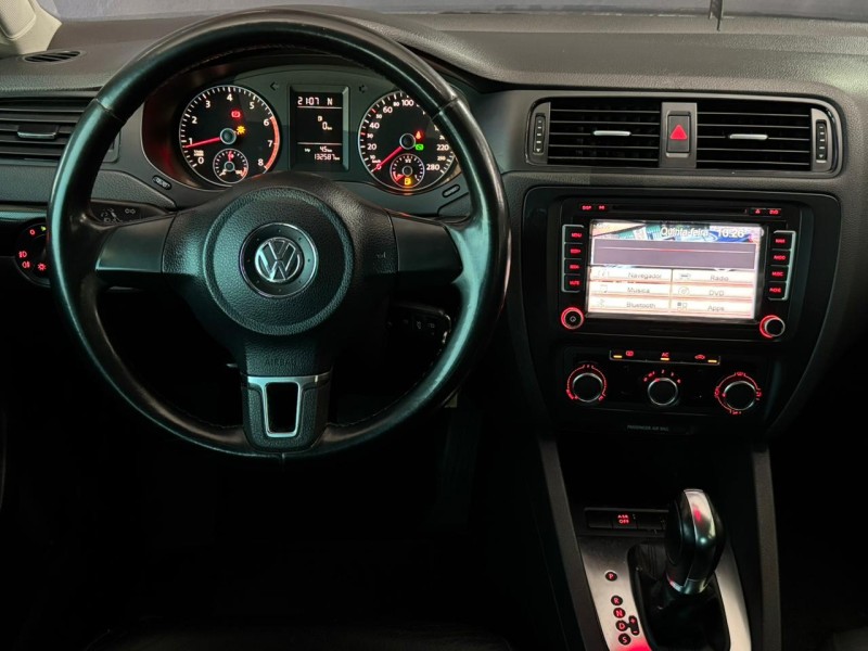 JETTA 2.0 COMFORTLINE FLEX 4P TIPTRONIC - 2012 - CAXIAS DO SUL