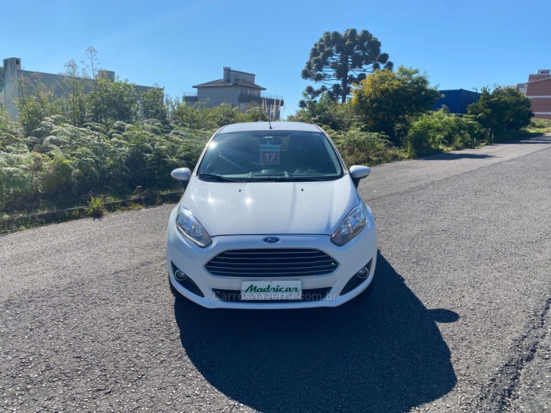 FIESTA 1.6 SEL HATCH 16V FLEX 4P MANUAL - 2017 - FLORES DA CUNHA