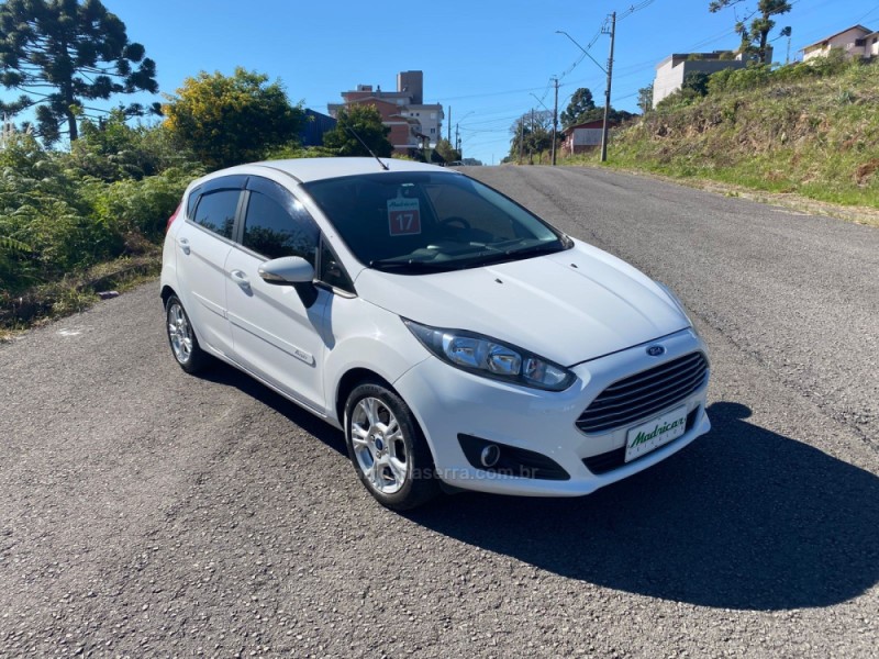 FIESTA 1.6 SEL HATCH 16V FLEX 4P MANUAL - 2017 - FLORES DA CUNHA