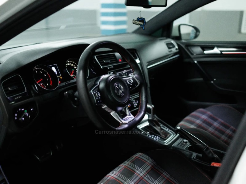 GOLF 2.0 TSI GTI 16V TURBO GASOLINA 4P AUTOMÁTICO - 2015 - PORTO ALEGRE