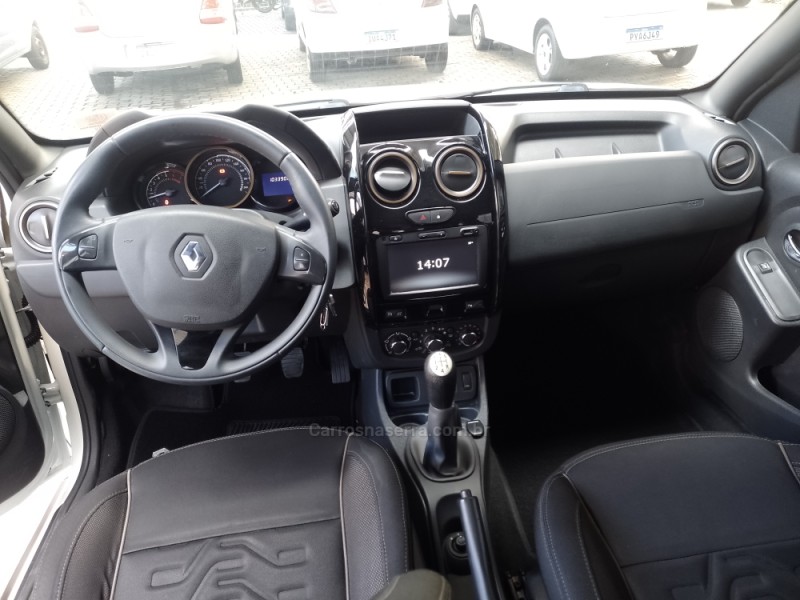 DUSTER 1.6 DYNAMIQUE 4X2 16V FLEX 4P MANUAL - 2016 - CAXIAS DO SUL
