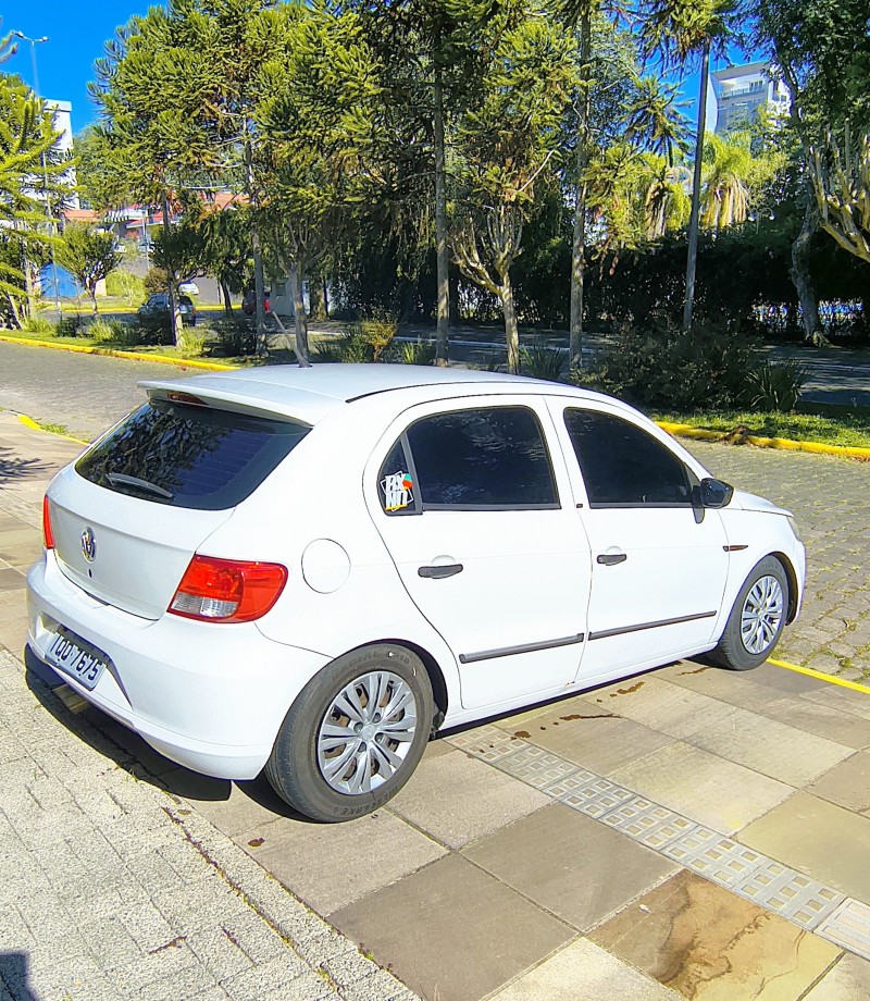 GOL 1.0 MI PLUS 8V FLEX 4P MANUAL G.V - 2010 - FARROUPILHA