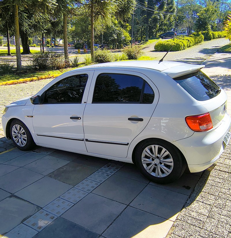 GOL 1.0 MI PLUS 8V FLEX 4P MANUAL G.V - 2010 - FARROUPILHA