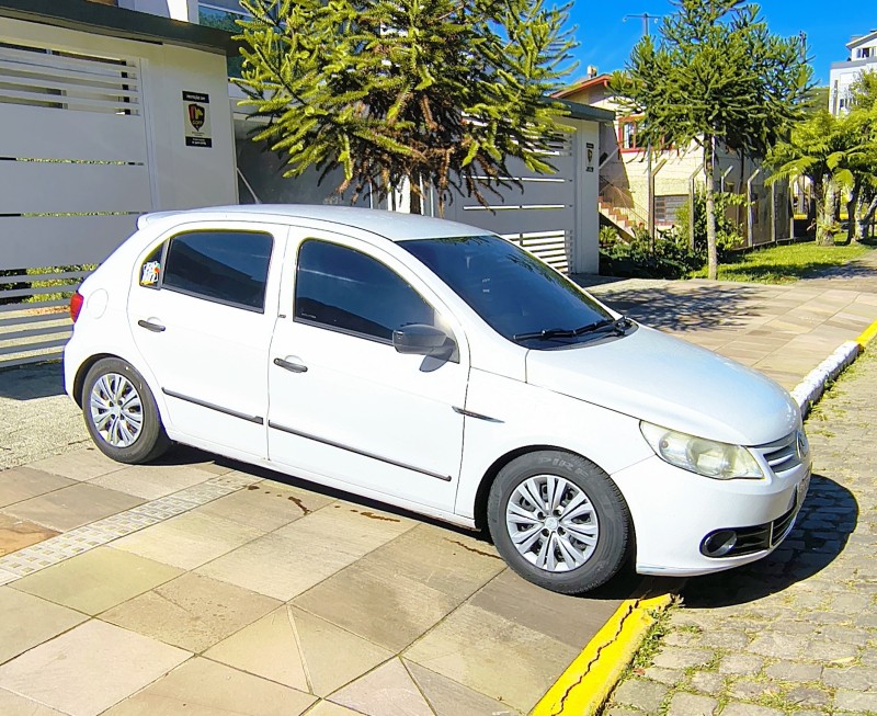 GOL 1.0 MI PLUS 8V FLEX 4P MANUAL G.V - 2010 - FARROUPILHA