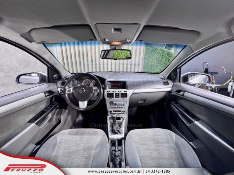VECTRA 2.0 MPFI ELEGANCE 8V FLEX 4P MANUAL - 2011 - NOVA PRATA