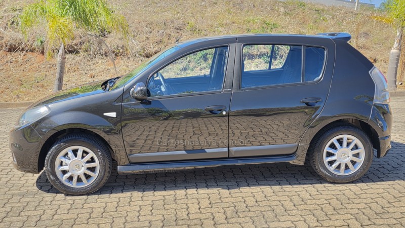 SANDERO 1.6 PRIVILÉGE 8V FLEX 4P MANUAL - 2014 - SãO MARCOS