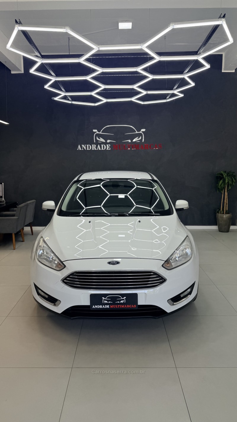 FOCUS 2.0 TITANIUM HATCH 16V FLEX 4P AUTOMÁTICO - 2016 - CAXIAS DO SUL