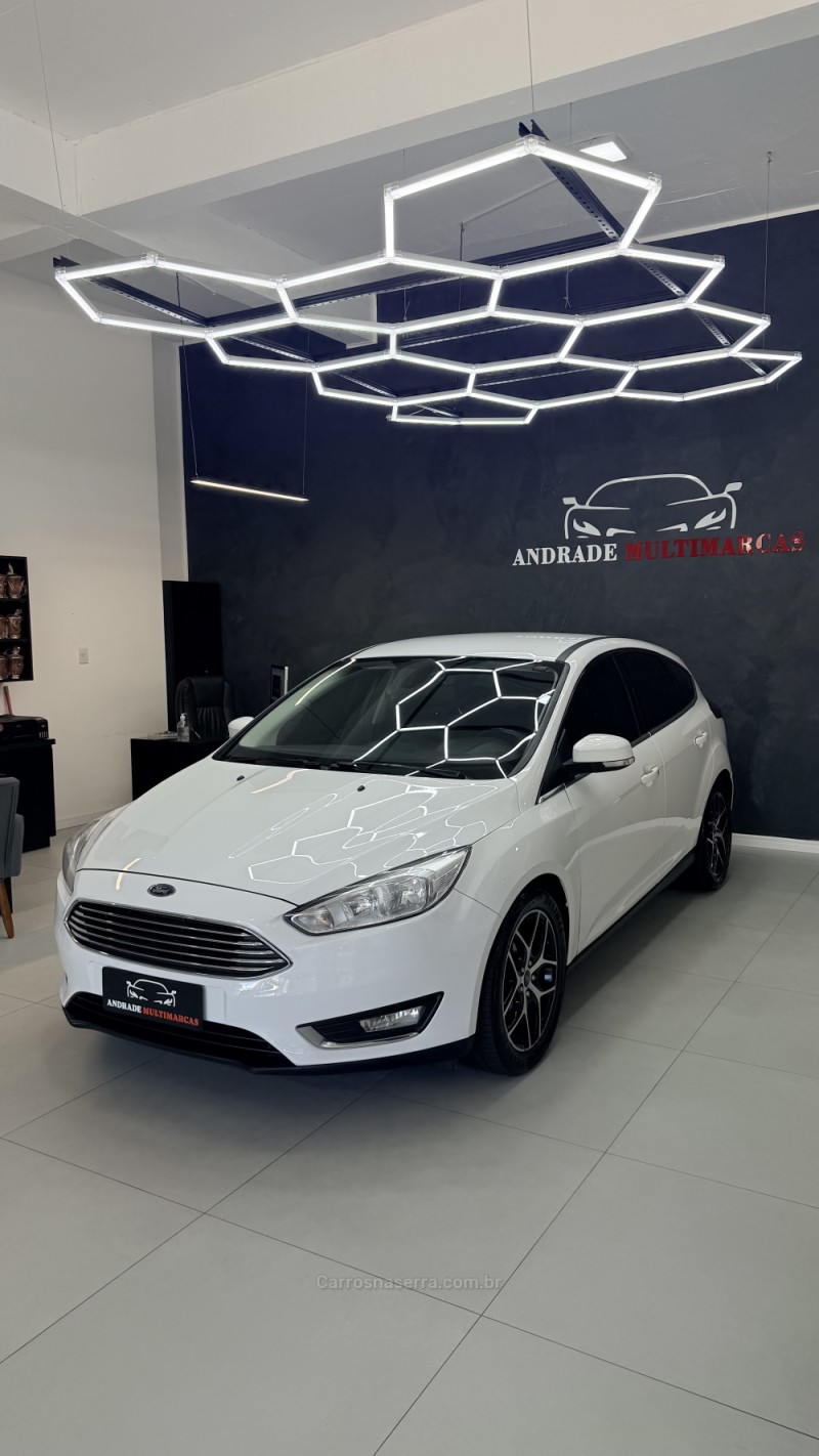 FOCUS 2.0 TITANIUM HATCH 16V FLEX 4P AUTOMÁTICO - 2016 - CAXIAS DO SUL