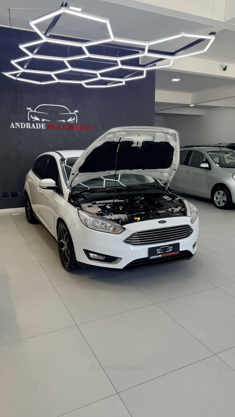 FOCUS 2.0 TITANIUM HATCH 16V FLEX 4P AUTOMÁTICO - 2016 - CAXIAS DO SUL