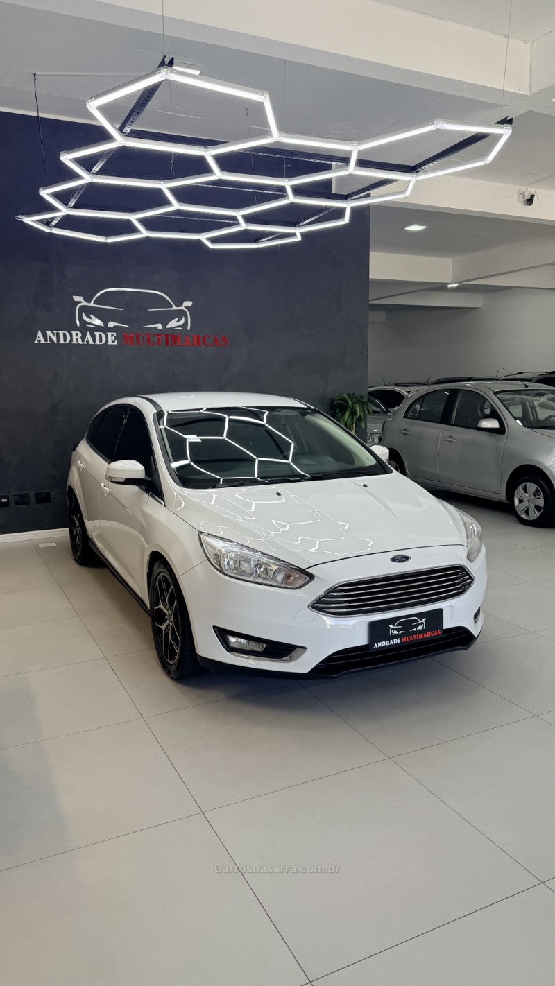 FOCUS 2.0 TITANIUM HATCH 16V FLEX 4P AUTOMÁTICO - 2016 - CAXIAS DO SUL
