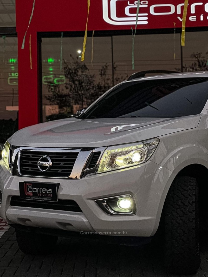 FRONTIER 2.3 LE 4X4 CD BI TURBO DIESEL 4P AUTOMÁTICO - 2017 - CANELA
