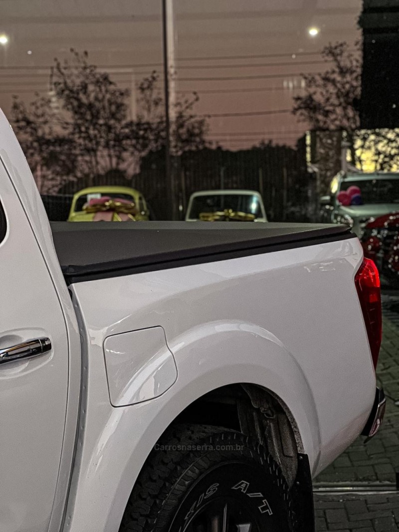 FRONTIER 2.3 LE 4X4 CD BI TURBO DIESEL 4P AUTOMÁTICO - 2017 - CANELA