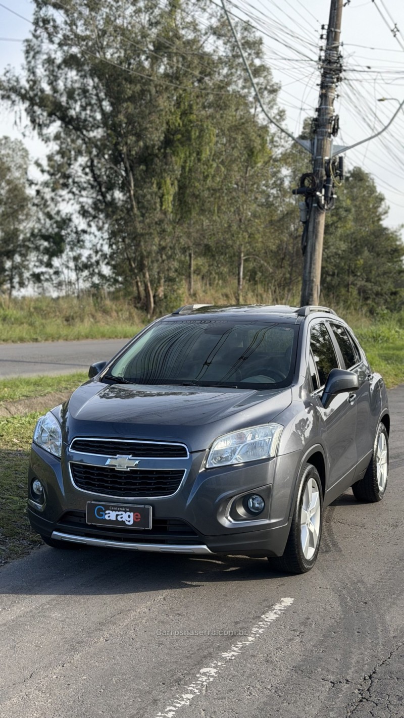 tracker 1.8 mpfi ltz 4x2 16v flex 4p automatico 2014 caxias do sul