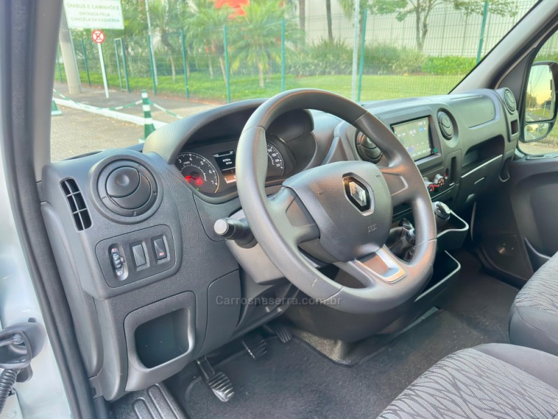 MASTER 2.3 DCI CHASSI CABINE L2H1 16V DIESEL 2P MANUAL - 2023 - ESTâNCIA VELHA