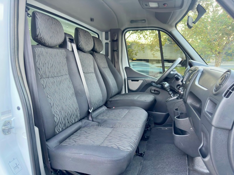 MASTER 2.3 DCI CHASSI CABINE L2H1 16V DIESEL 2P MANUAL - 2023 - ESTâNCIA VELHA