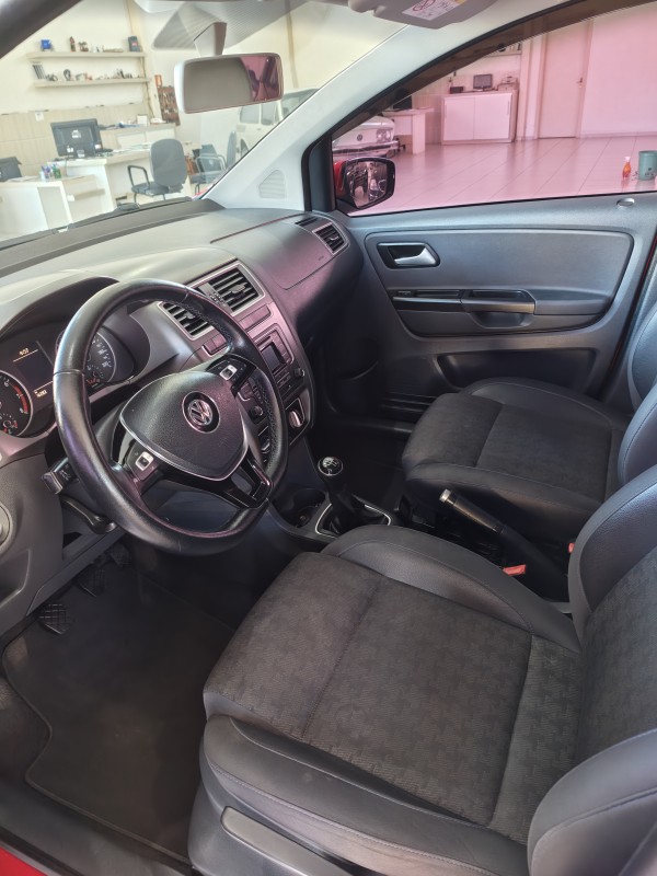 FOX 1.0 MPI COMFORTLINE 12V FLEX 4P MANUAL - 2017 - FARROUPILHA