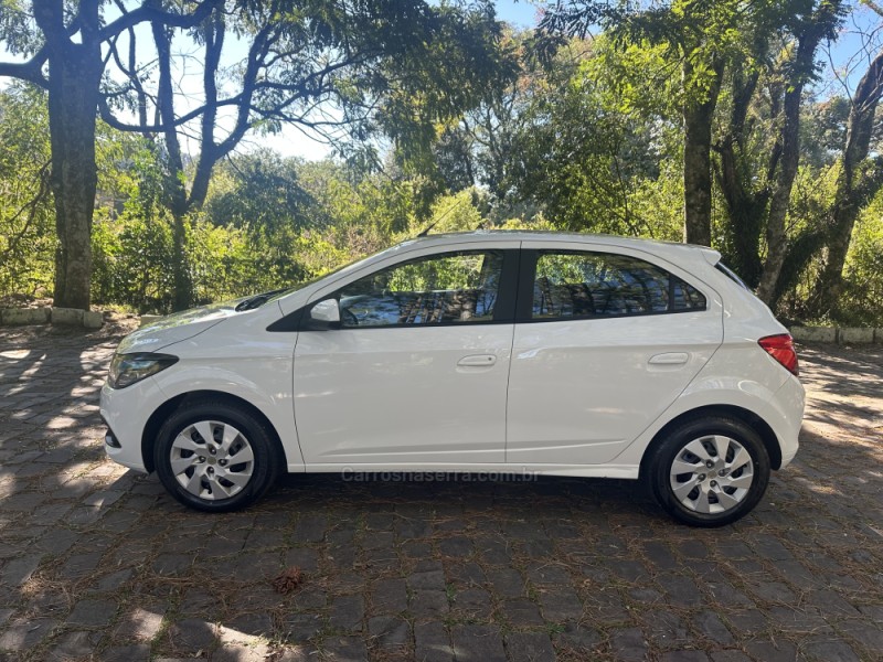 ONIX 1.4 MPFI LT 8V FLEX 4P MANUAL - 2016 - NOVA PRATA