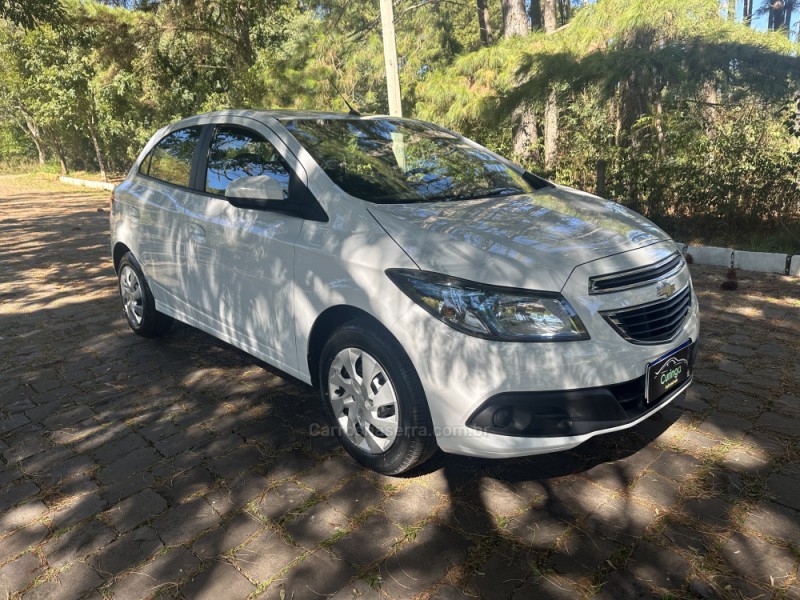 ONIX 1.4 MPFI LT 8V FLEX 4P MANUAL - 2016 - NOVA PRATA
