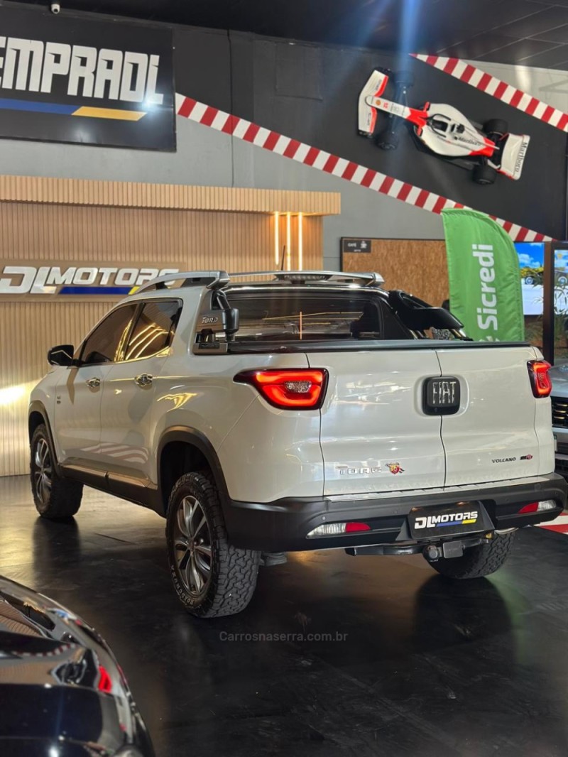 TORO 2.0 16V TURBO DIESEL VOLCANO 4WD AUTOMÁTICO - 2019 - LAJEADO