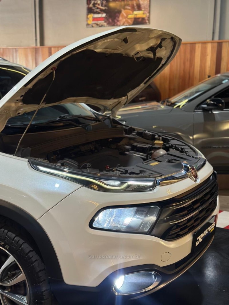 TORO 2.0 16V TURBO DIESEL VOLCANO 4WD AUTOMÁTICO - 2019 - LAJEADO