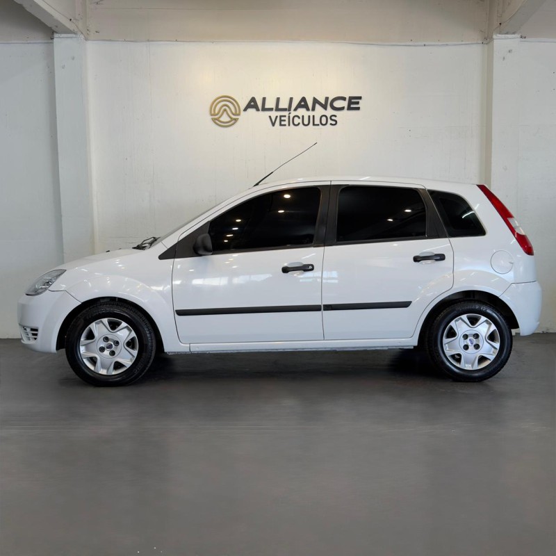 FIESTA 1.0 MPI PERSONNALITÉ 8V FLEX 4P MANUAL - 2004 - CAXIAS DO SUL