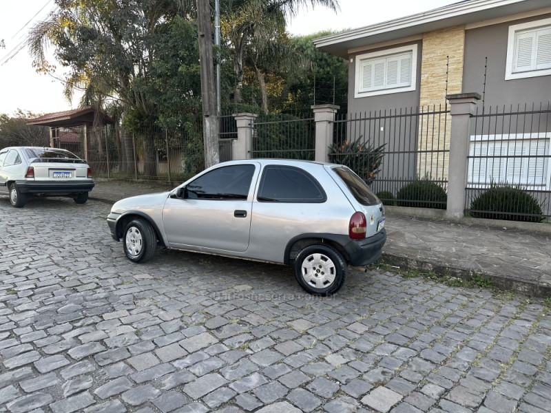 CORSA 1.0 EFI WIND 8V GASOLINA 2P MANUAL - 1998 - CAXIAS DO SUL