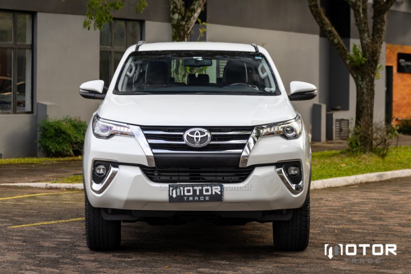 HILUX 2.8 SRX 4X4 CD 16V DIESEL 4P AUTOMÁTICO