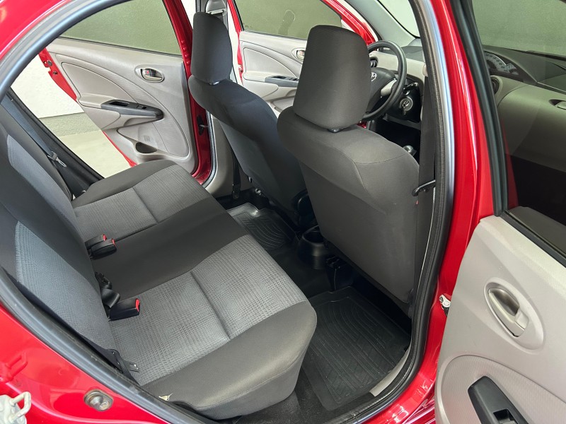 ETIOS 1.3 XS 16V FLEX 4P MANUAL - 2013 - CAXIAS DO SUL