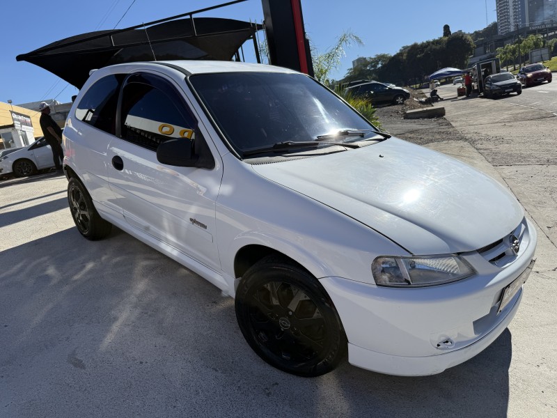 celta 1.4 mpfi energy 8v gasolina 2p manual 2004 caxias do sul