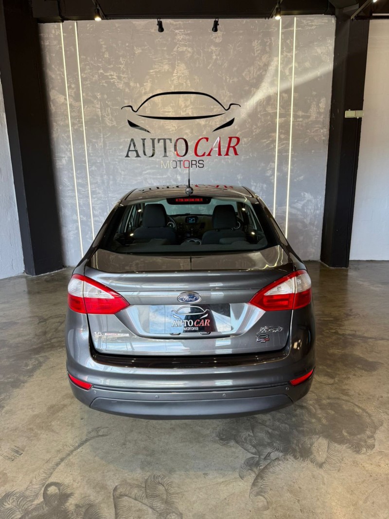 FIESTA 1.6 SE SEDAN 16V FLEX 4P AUTOMÁTICO - 2015 - CAXIAS DO SUL