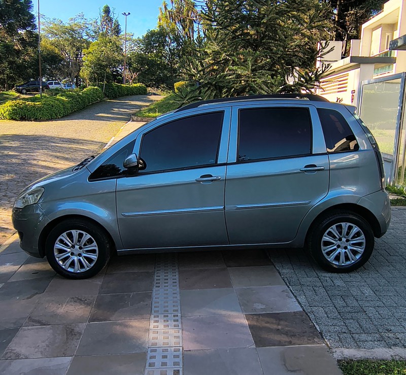 IDEA 1.4 MPI ATTRACTIVE 8V FLEX 4P MANUAL - 2011 - FARROUPILHA