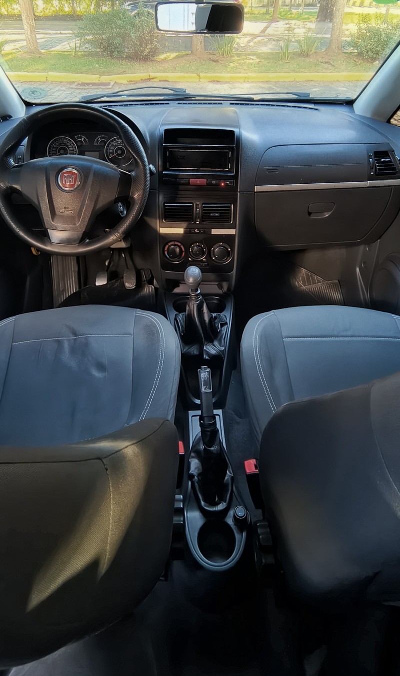 IDEA 1.4 MPI ATTRACTIVE 8V FLEX 4P MANUAL - 2011 - FARROUPILHA