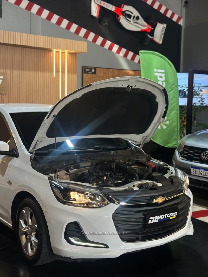 ONIX 1.0 TURBO FLEX RS 4P AUTOMÁTICO - 2021 - LAJEADO