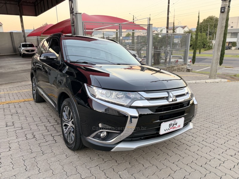 OUTLANDER 3.0 GT 4X4 V6 24V GASOLINA 4P AUTOMÁTICO - 2016 - FELIZ