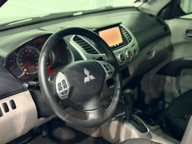 L200 TRITON 3.2 HPE 4X4 CD 16V TURBO INTERCOOLER DIESEL 4P AUTOMÁTICO - 2012 - ESTâNCIA VELHA