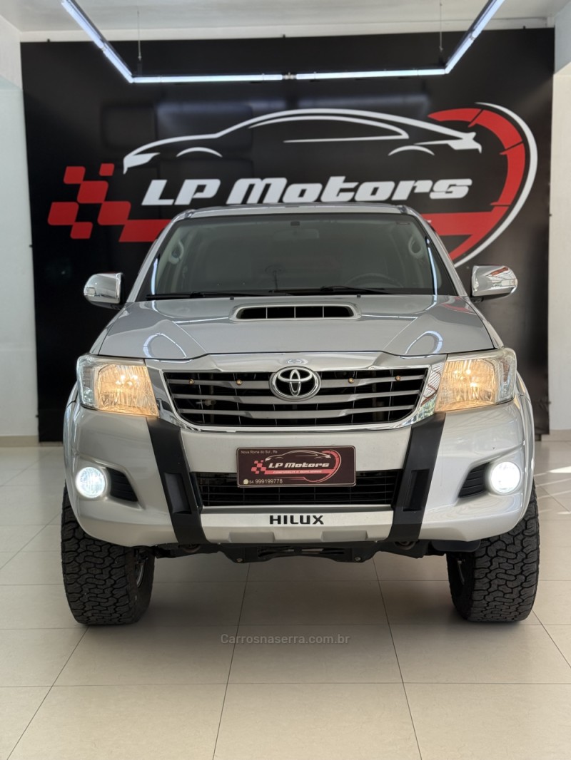 HILUX 3.0 SRV 4X4 CD 16V TURBO INTERCOOLER DIESEL 4P AUTOMÁTICO - 2012 - FARROUPILHA