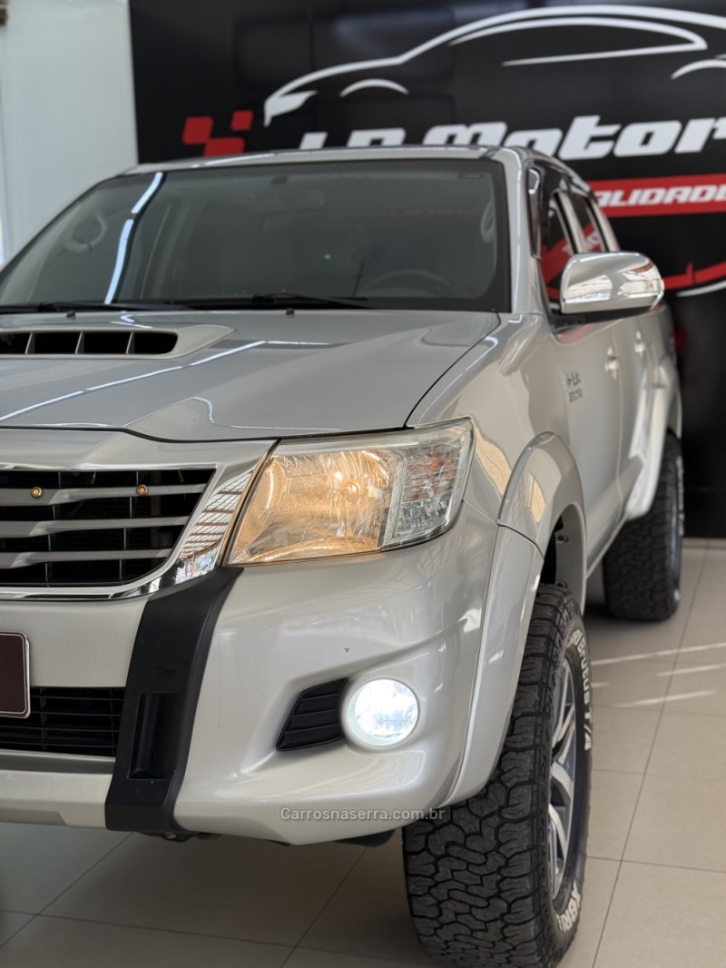 HILUX 3.0 SRV 4X4 CD 16V TURBO INTERCOOLER DIESEL 4P AUTOMÁTICO - 2012 - FARROUPILHA