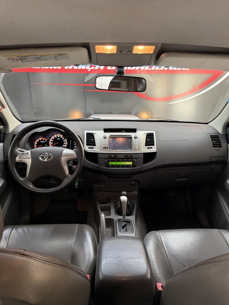 HILUX 3.0 SRV 4X4 CD 16V TURBO INTERCOOLER DIESEL 4P AUTOMÁTICO - 2012 - FARROUPILHA
