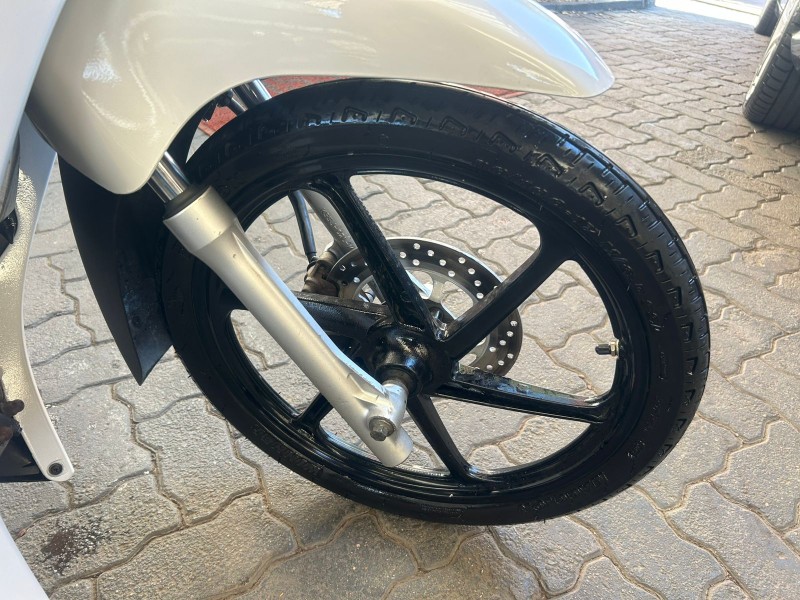 BIZ 125 EX - 2015 - TRêS COROAS