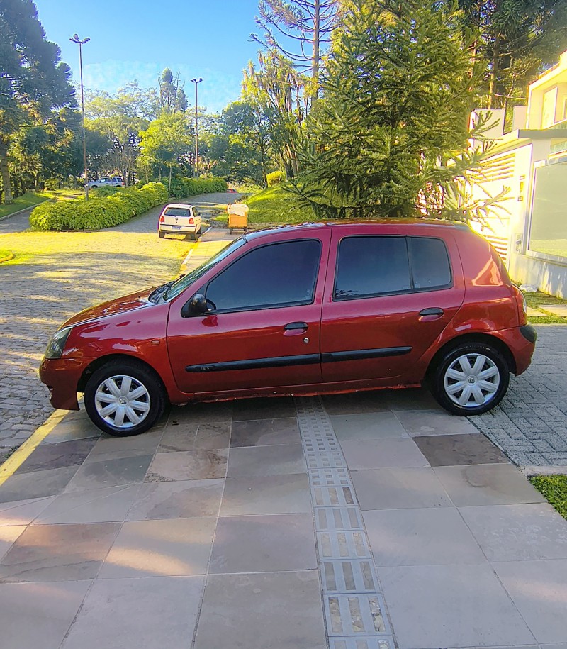 CLIO 1.0 RL 16V GASOLINA 4P MANUAL - 2005 - FARROUPILHA