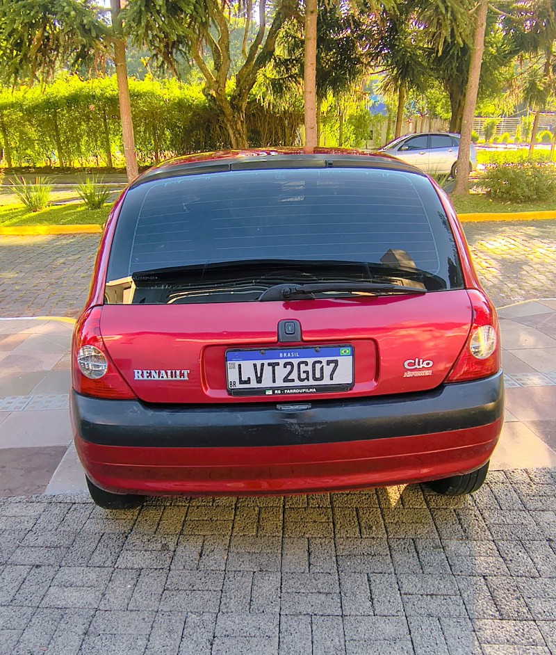 CLIO 1.0 RL 16V GASOLINA 4P MANUAL - 2005 - FARROUPILHA