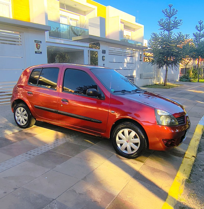 CLIO 1.0 RL 16V GASOLINA 4P MANUAL - 2005 - FARROUPILHA