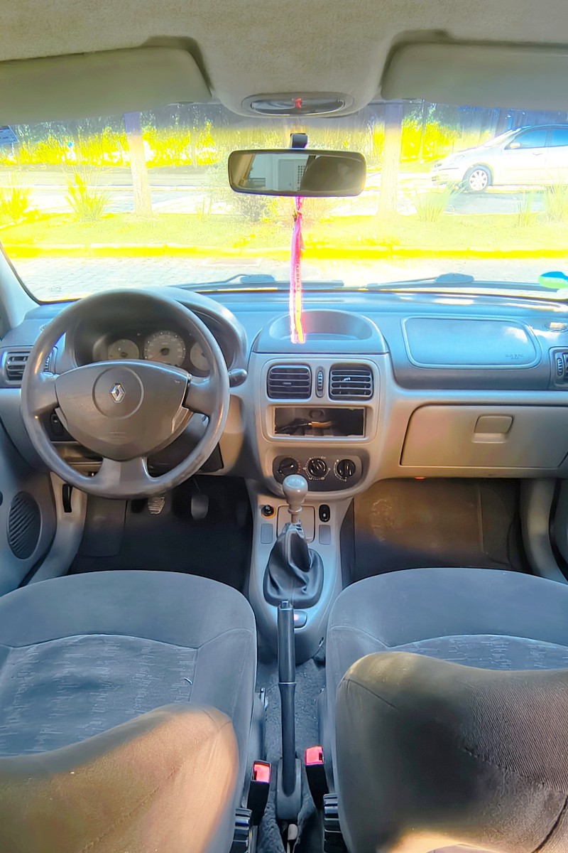 CLIO 1.0 RL 16V GASOLINA 4P MANUAL - 2005 - FARROUPILHA