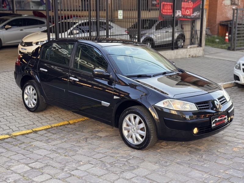 MÉGANE 1.6 DYNAMIQUE 16V FLEX 4P MANUAL - 2011 - CAXIAS DO SUL