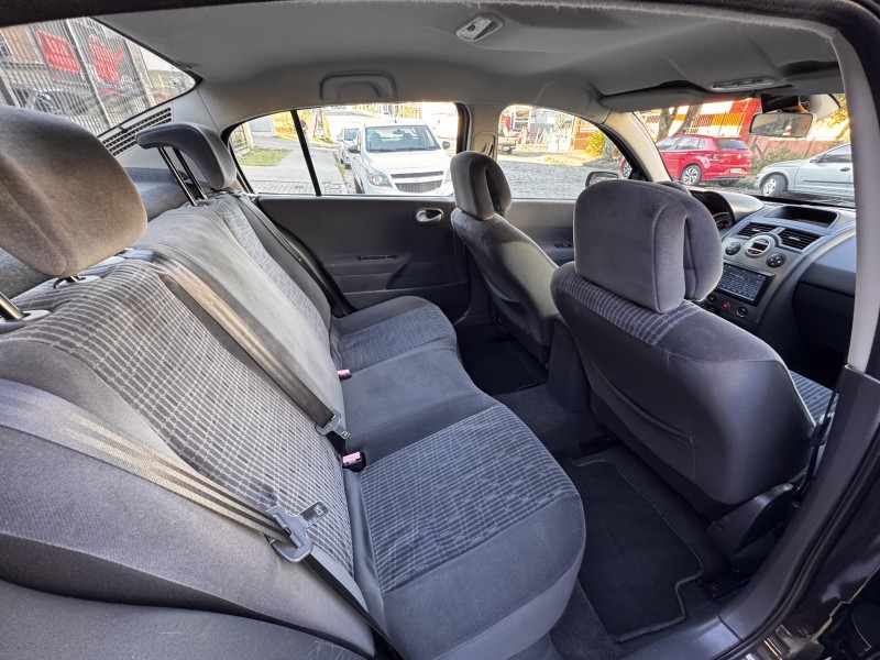 MÉGANE 1.6 DYNAMIQUE 16V FLEX 4P MANUAL - 2011 - CAXIAS DO SUL