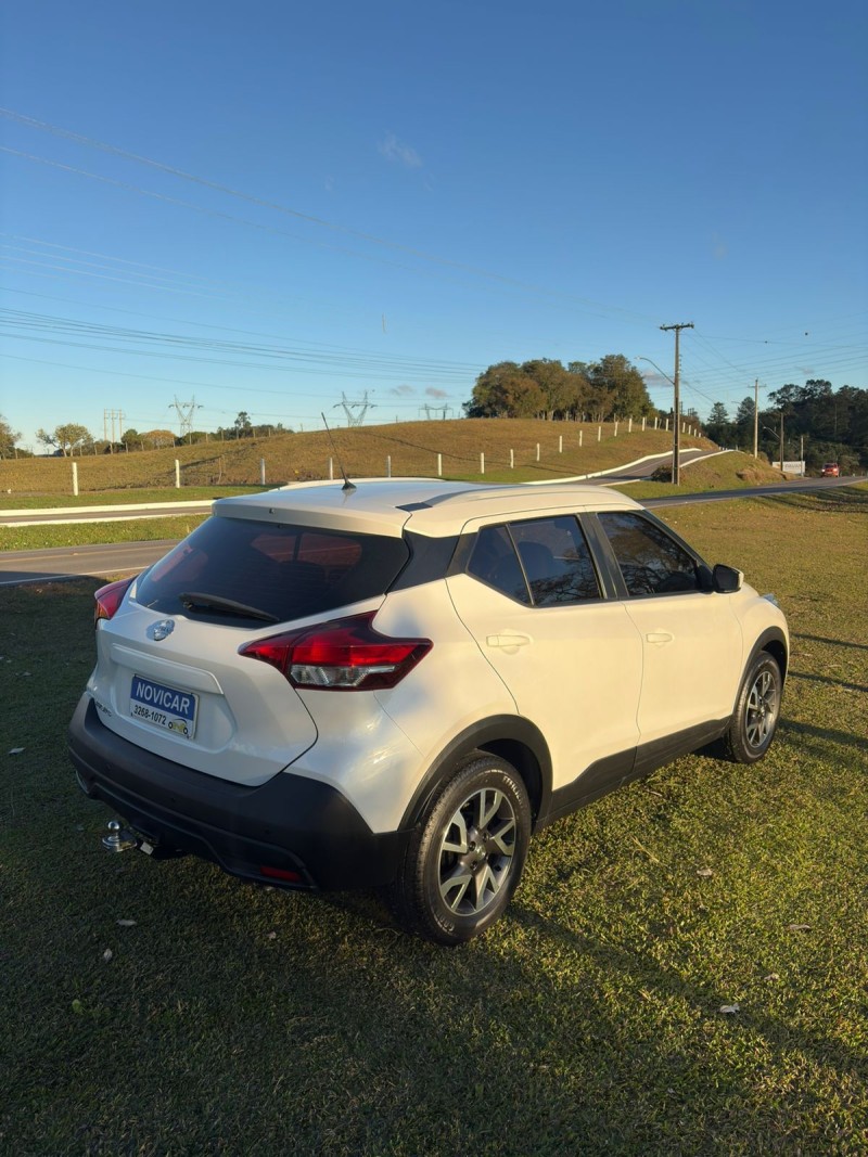 KICKS 1.6 16V FLEX S 4P MANUAL - 2018 - FARROUPILHA